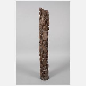 Hohe Schnitzarbeit der Makonte