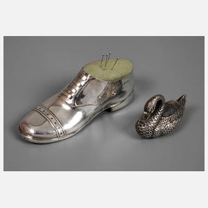 Zwei Nadelkissen Silber