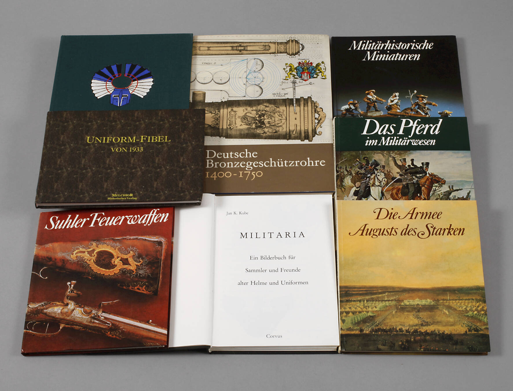 Konvolut Literatur Waffen/Militaria