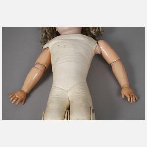 Große Porzellankopfpuppe