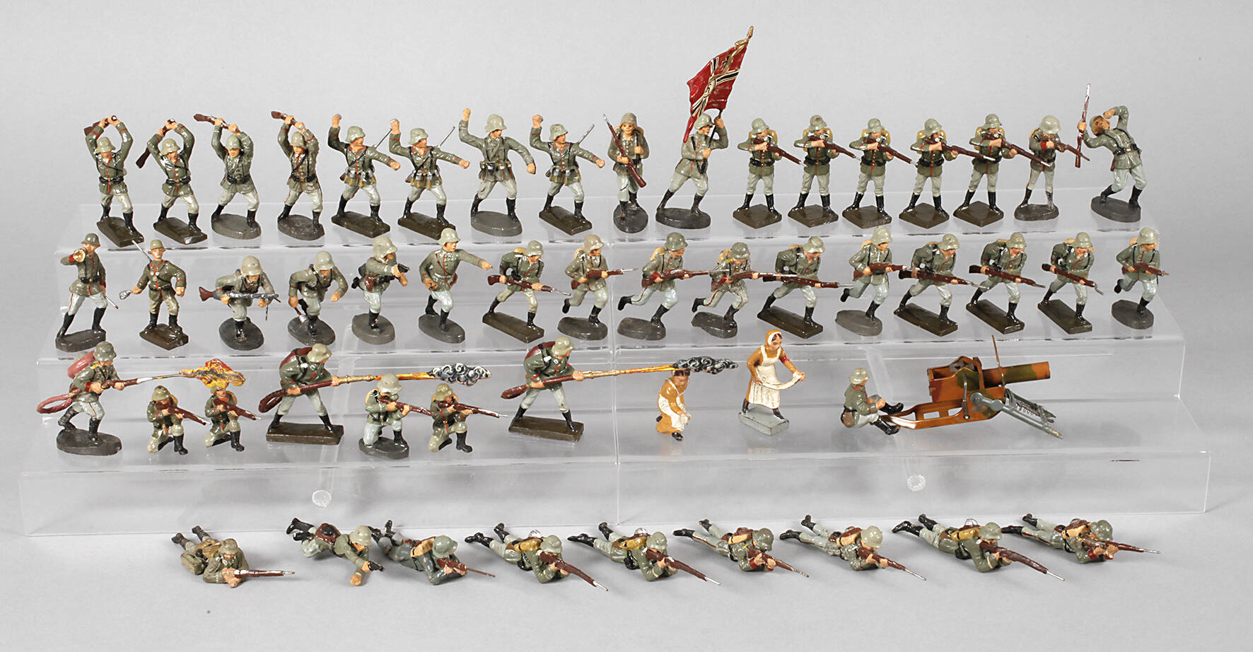 Konvolut Massesoldaten im Gefecht