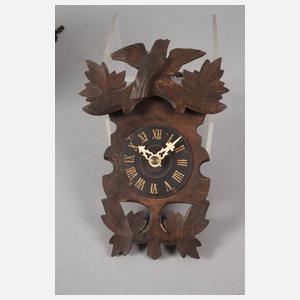 Zwei kleine Kuckucksuhren