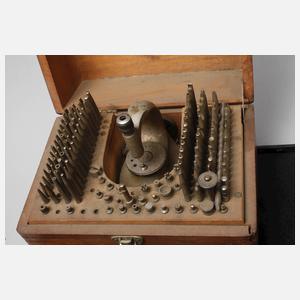 Drei Teile Uhrmacherwerkzeug