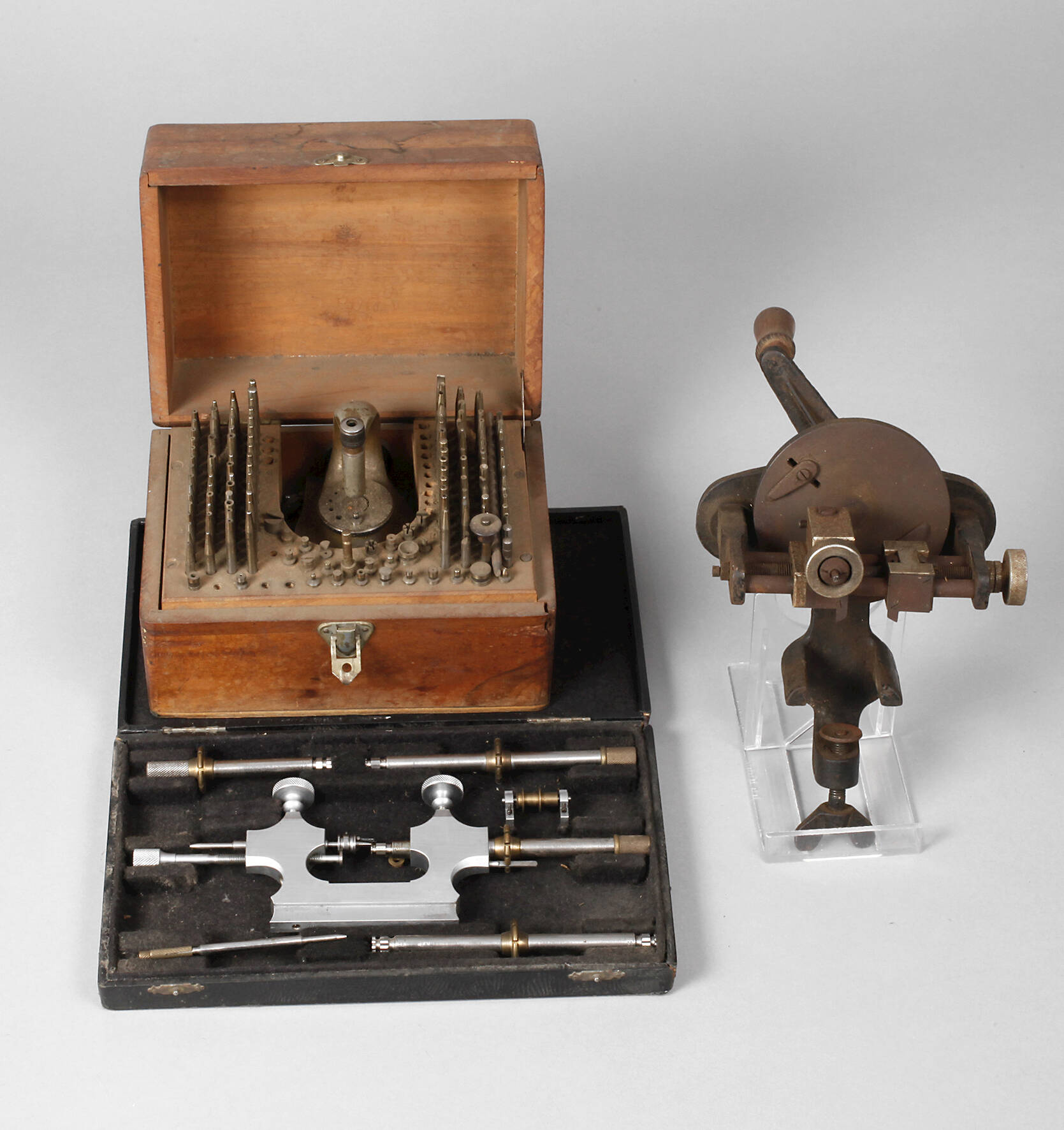 Drei Teile Uhrmacherwerkzeug