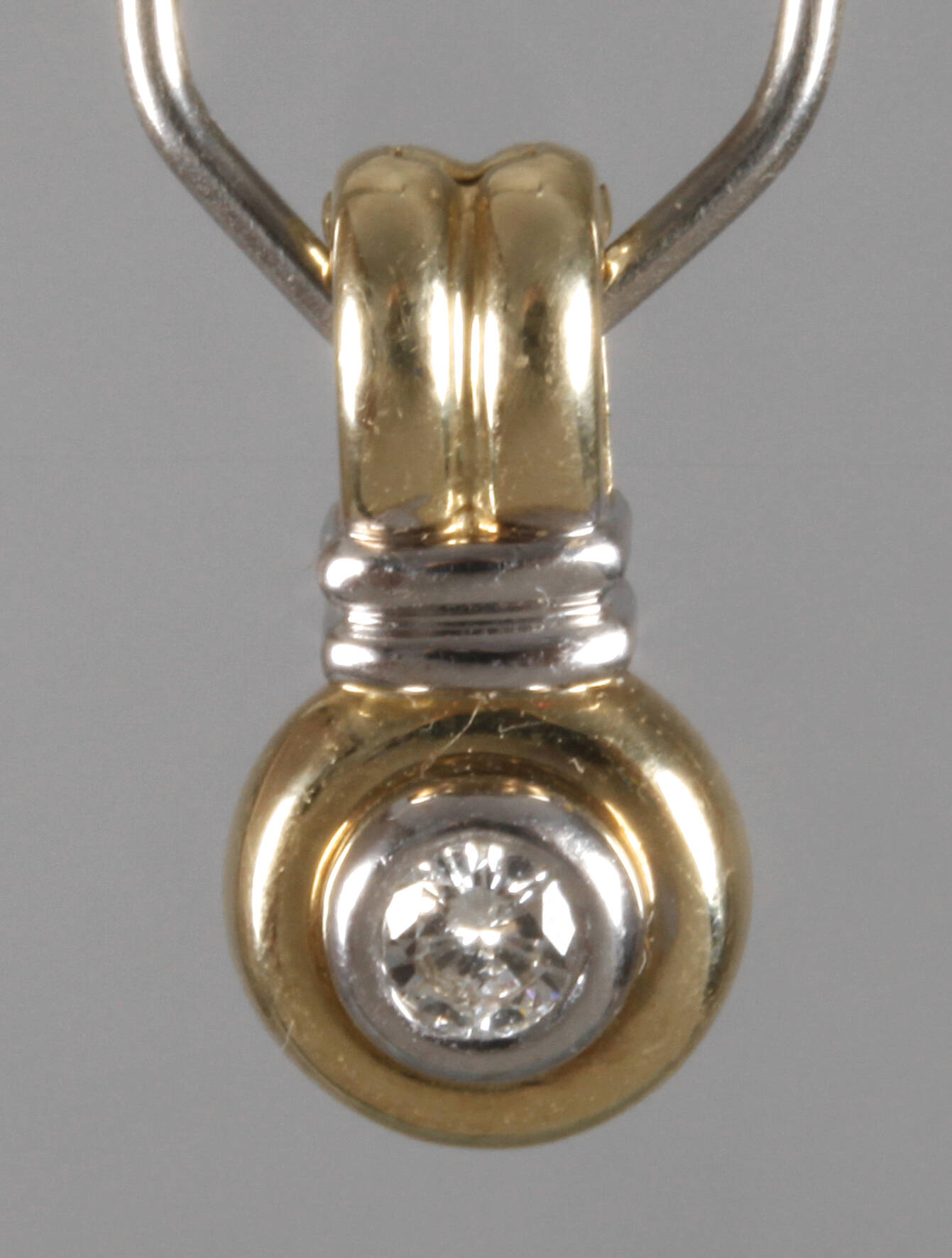 Clipanhänger mit Brillant