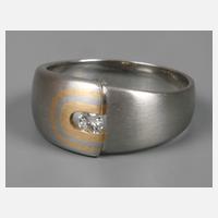 Platinring mit Brillant111