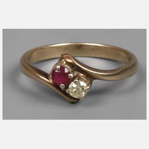Damenring mit Rubin und Brillant