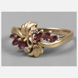 Damenring mit Rubinen
