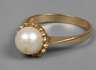 Damenring mit Perle