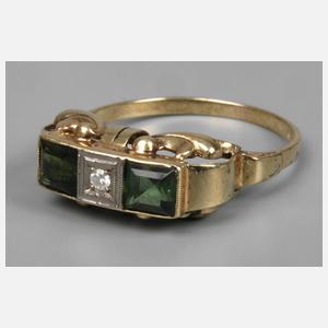 Ring mit Steinbesatz