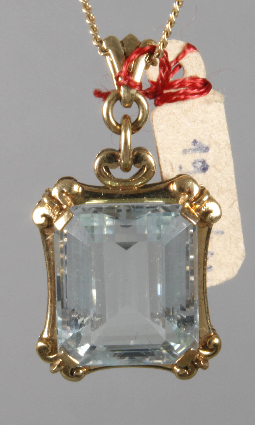 Anhänger mit feinem Aquamarin