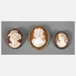 Konvolut Kameebroschen