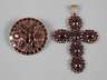 Zwei Teile Granatschmuck