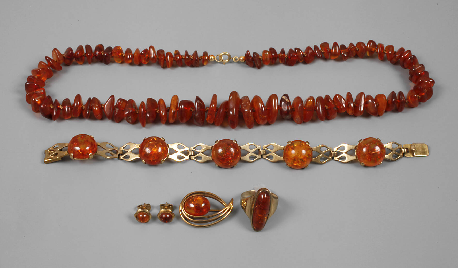 Konvolut Bernsteinschmuck