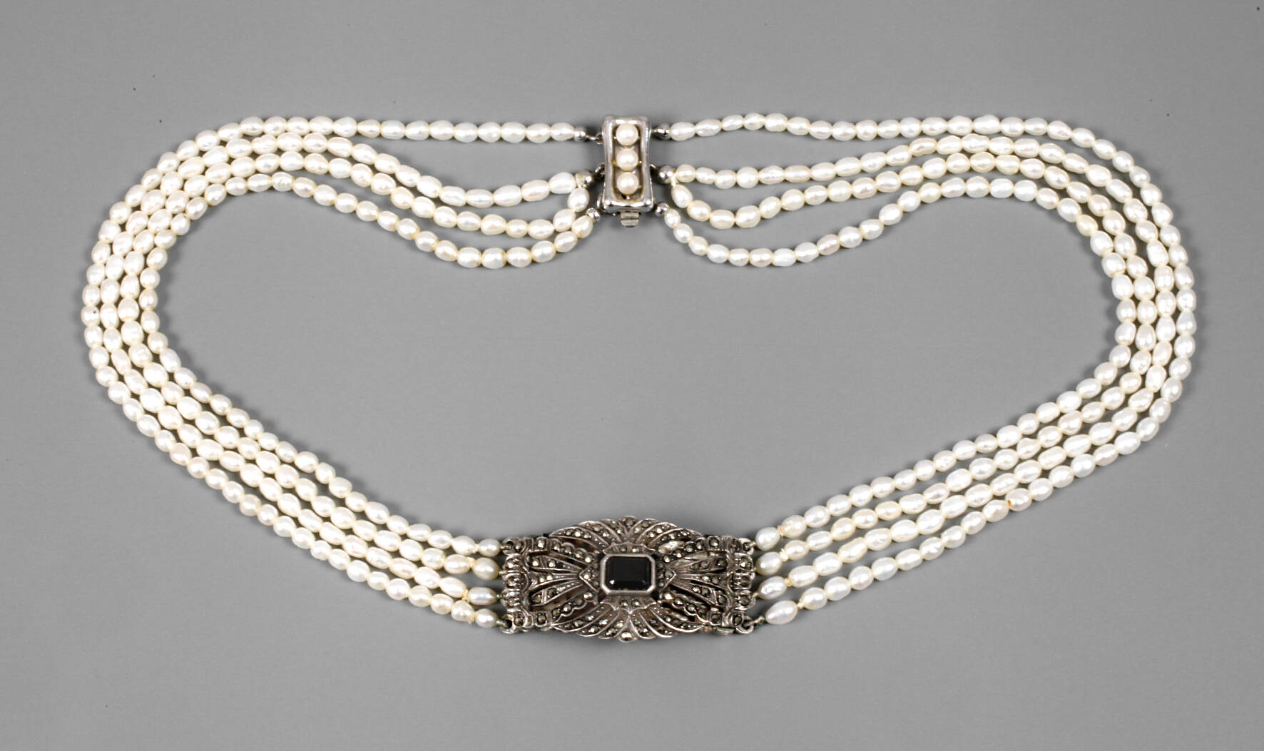 Mehrreihiges Trachtencollier