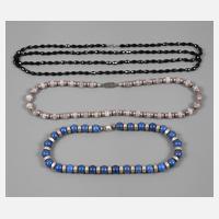 Konvolut Halsketten111