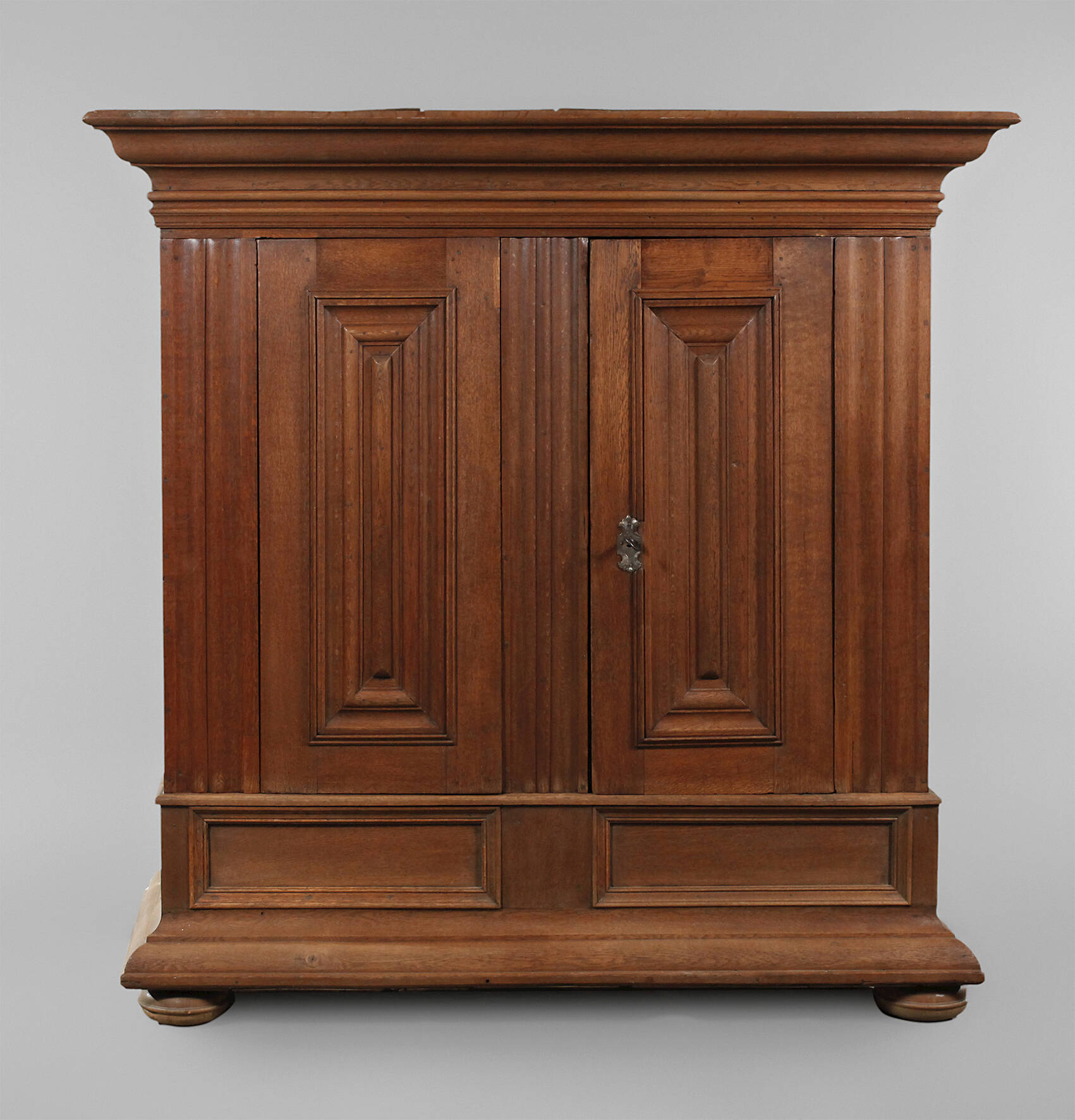 Hessischer Wellenschrank