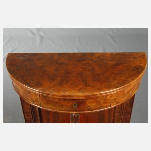 Pfeilerspiegel mit Konsole