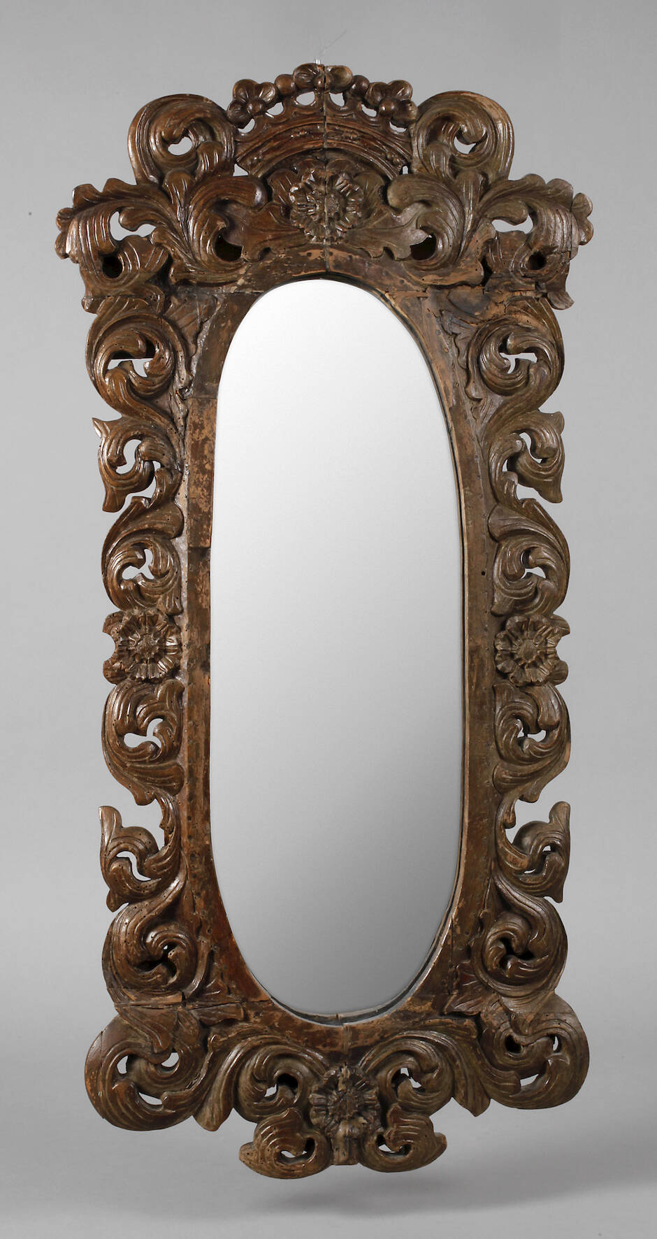 Geschnitzter Wandspiegel