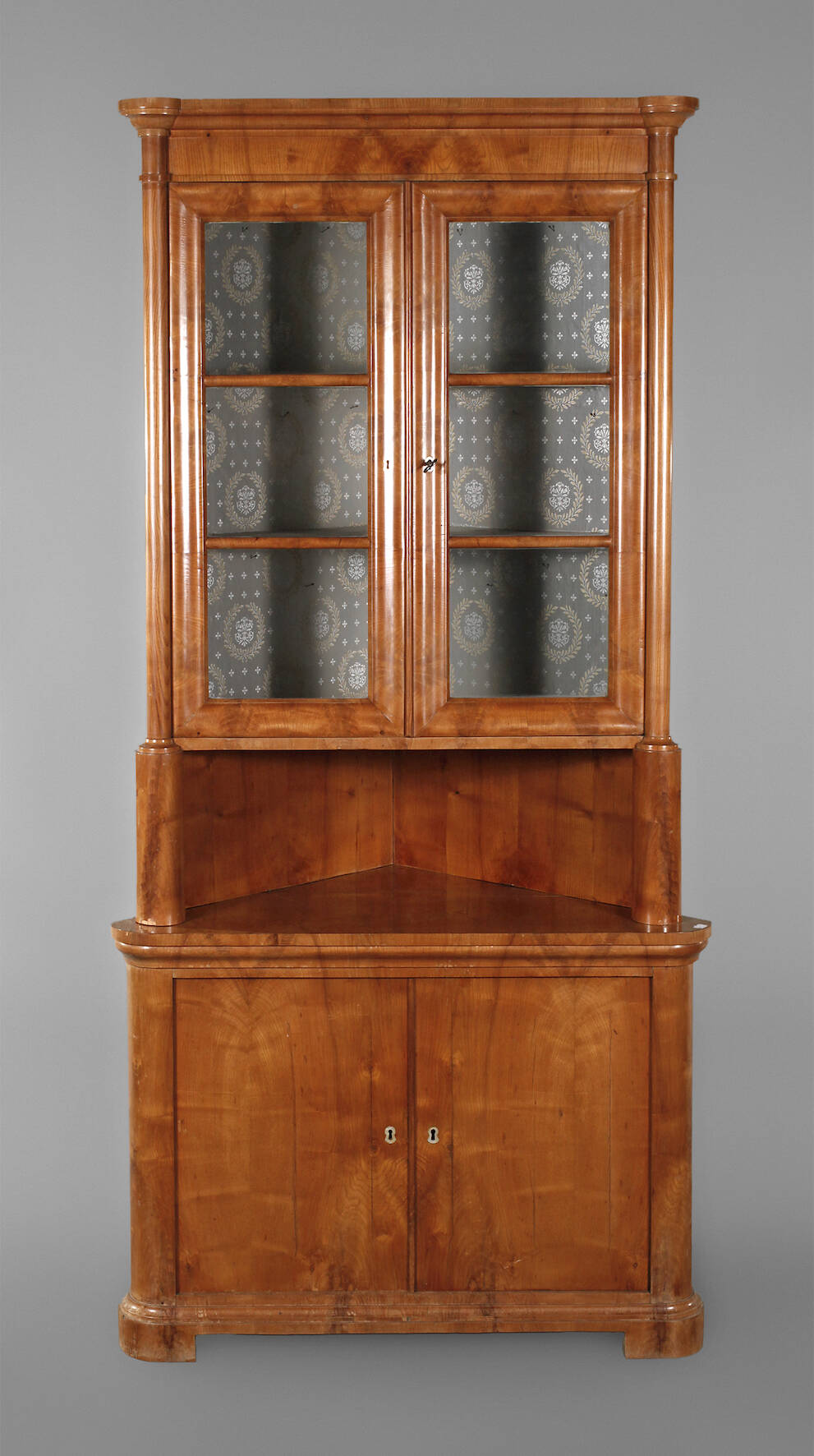 Eckvitrine Biedermeier