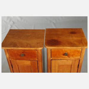 Paar Nachtschränkchen