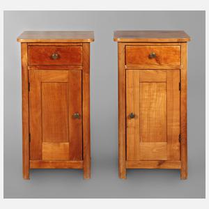 Paar Nachtschränkchen