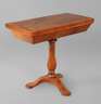 Biedermeier-Spieltisch