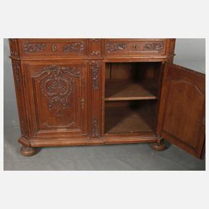 Paar prächtige Aufsatzvitrinen