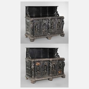 Paar prächtige Anrichten im Renaissancestil