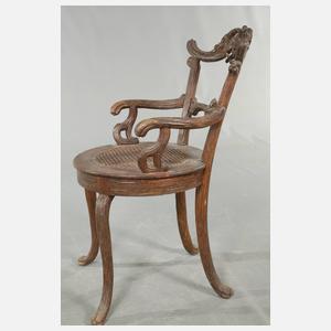 Armlehnstuhl alpenländisch