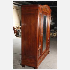 Großer Kleiderwäscheschrank Historismus