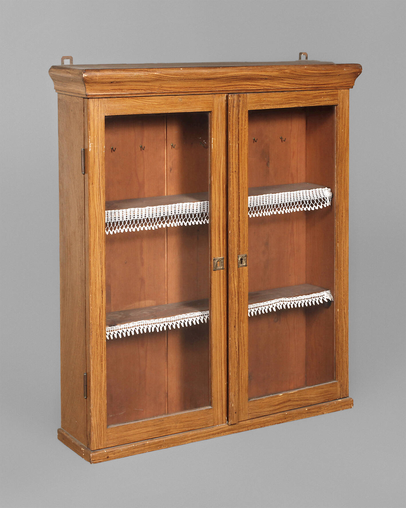 Kleines Wandschränkchen