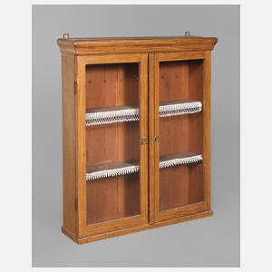 Kleines Wandschränkchen