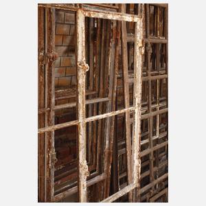 Achtzehn Industriefenster