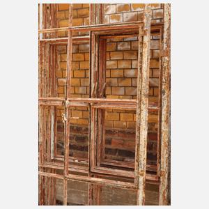 Achtzehn Industriefenster