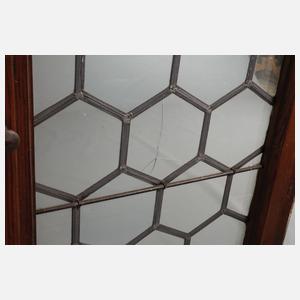 Großes Bleiglasfenster