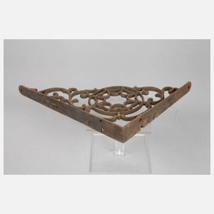 Drei kleine Konsolen Gusseisen