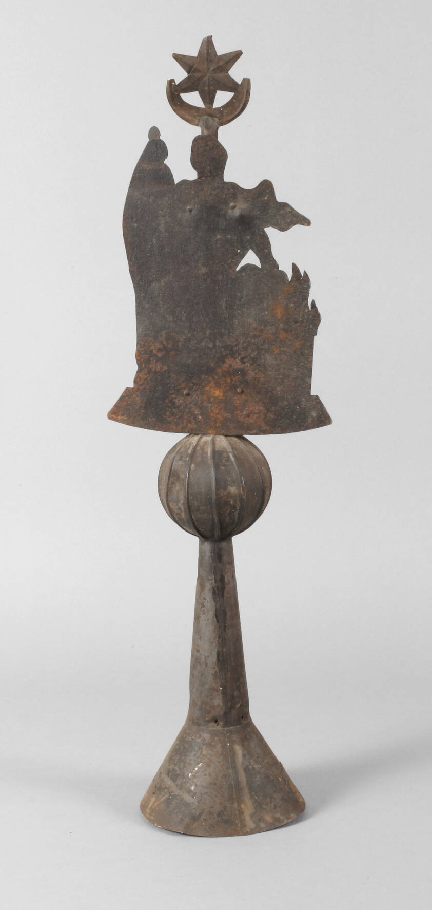 Turmspitze mit "Mondschein"