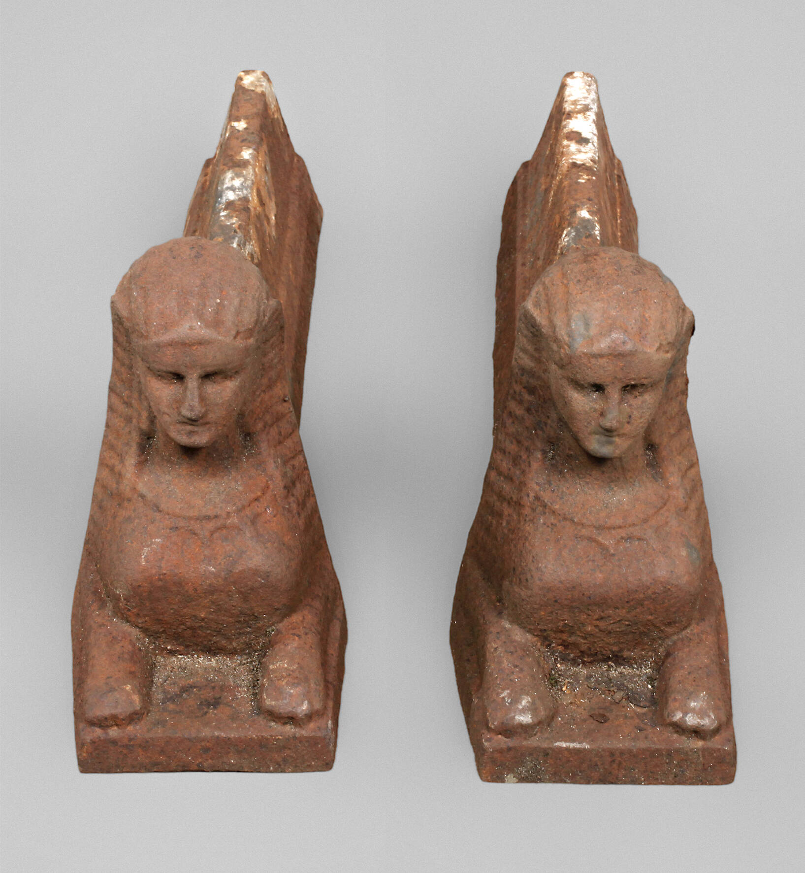 Paar klassizistische Kaminböcke