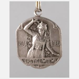 Jugendstilanhänger Lustige Witwe