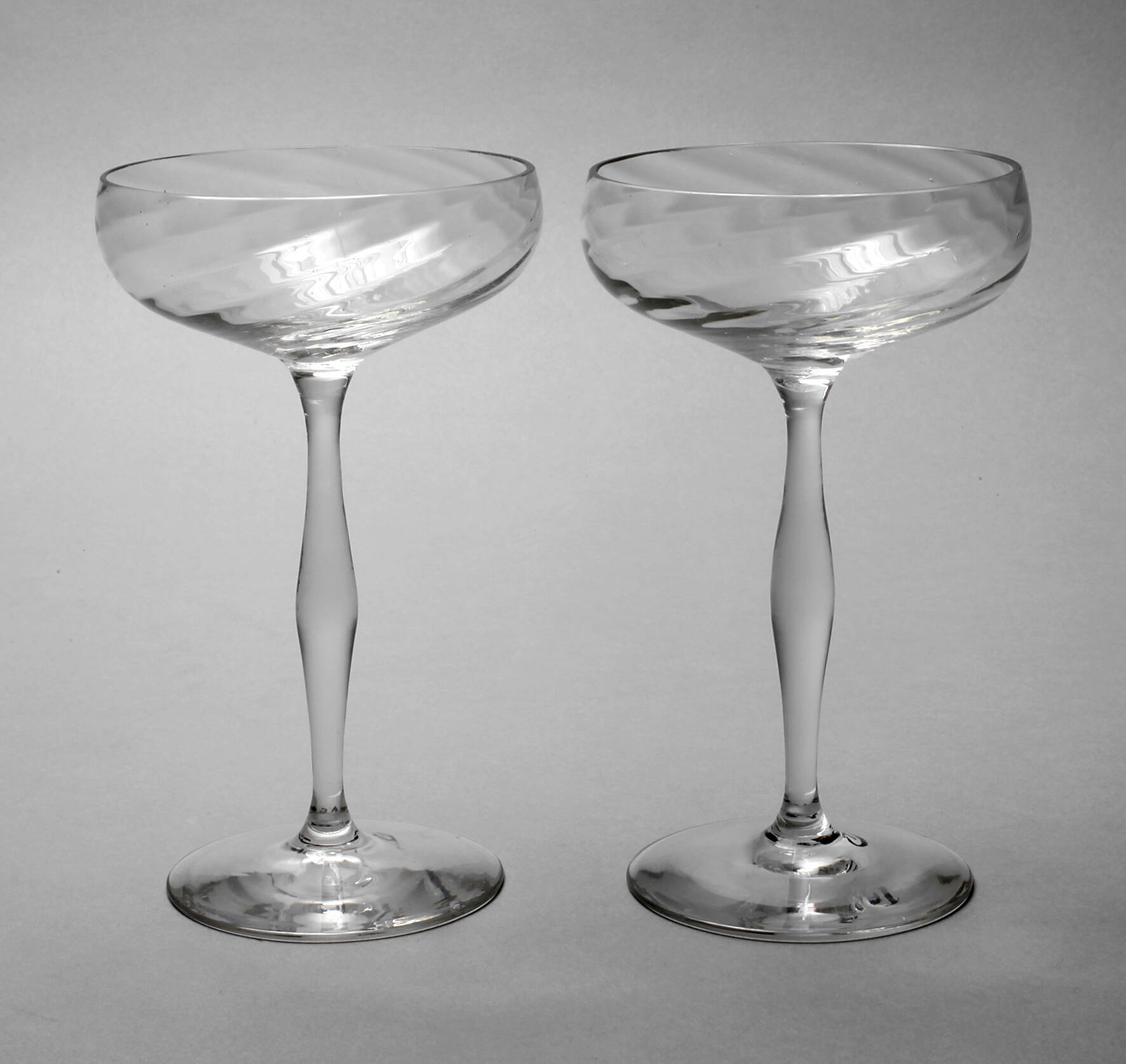 Hans Christiansen Paar Sektschalen