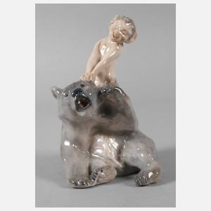 Royal Copenhagen Faun einen Bären neckend