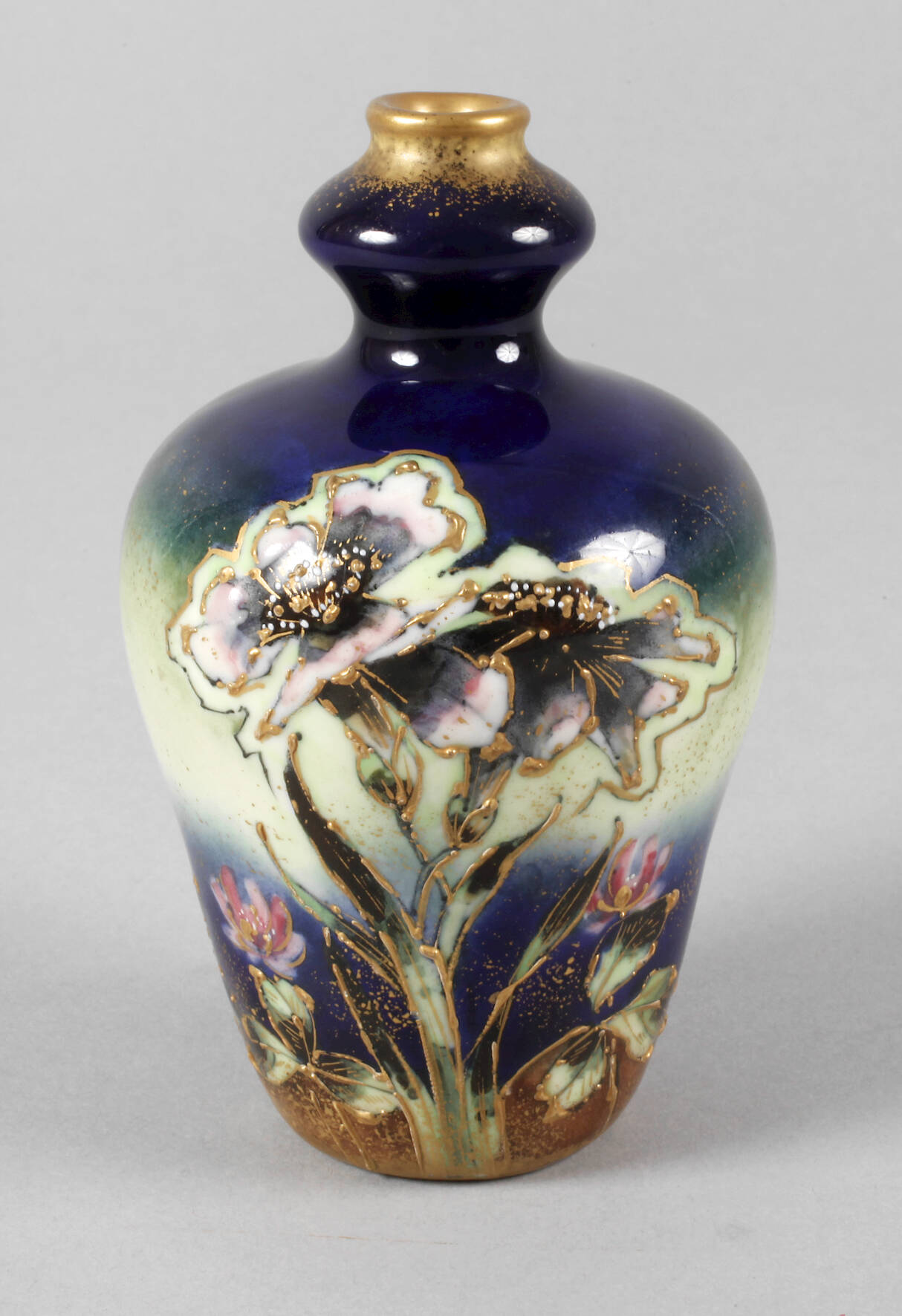 Böhmen kleine Enghalsvase Jugendstil