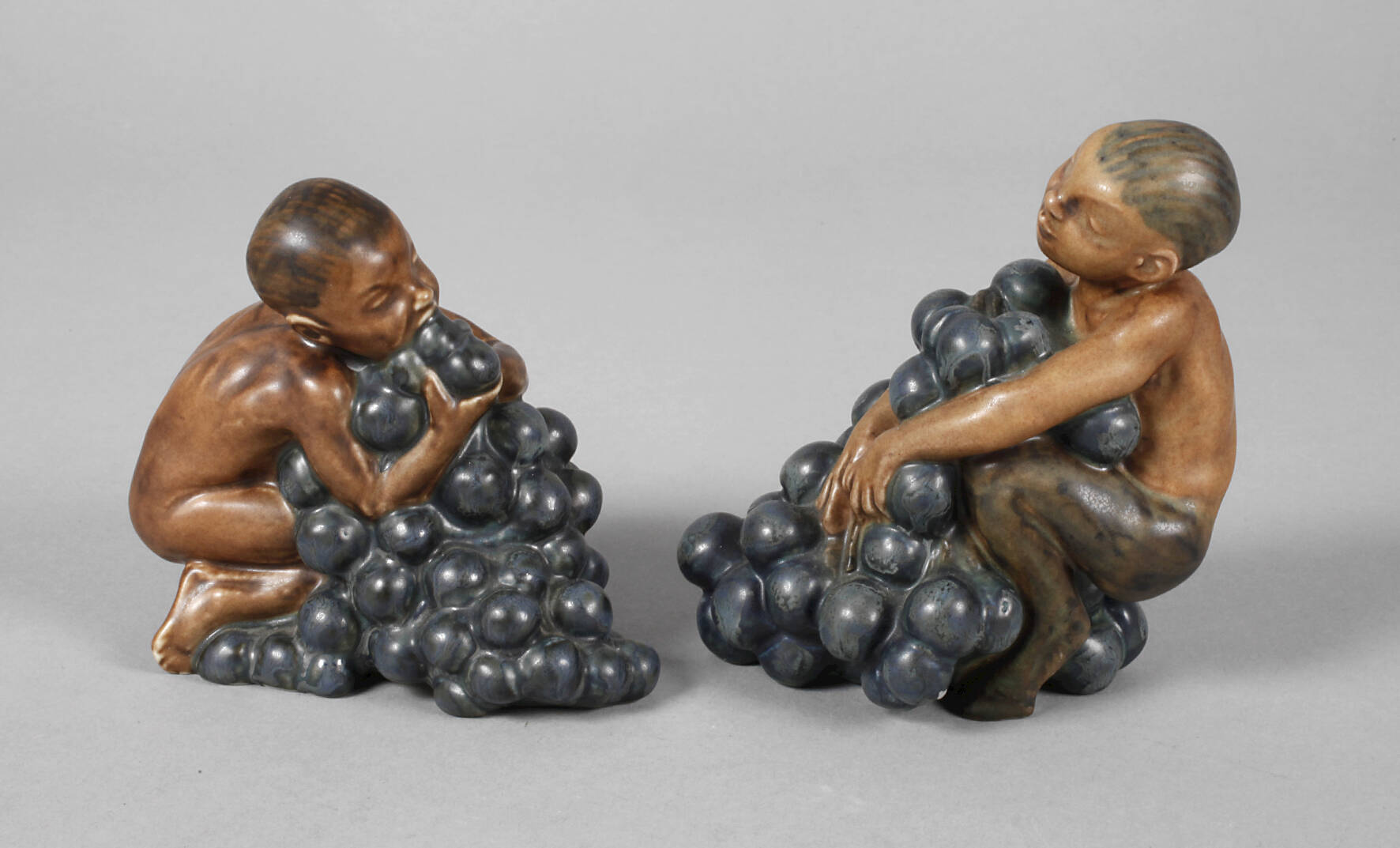 Kopenhagen zwei Faune aus dem Tafelaufsatz "Weinlese"