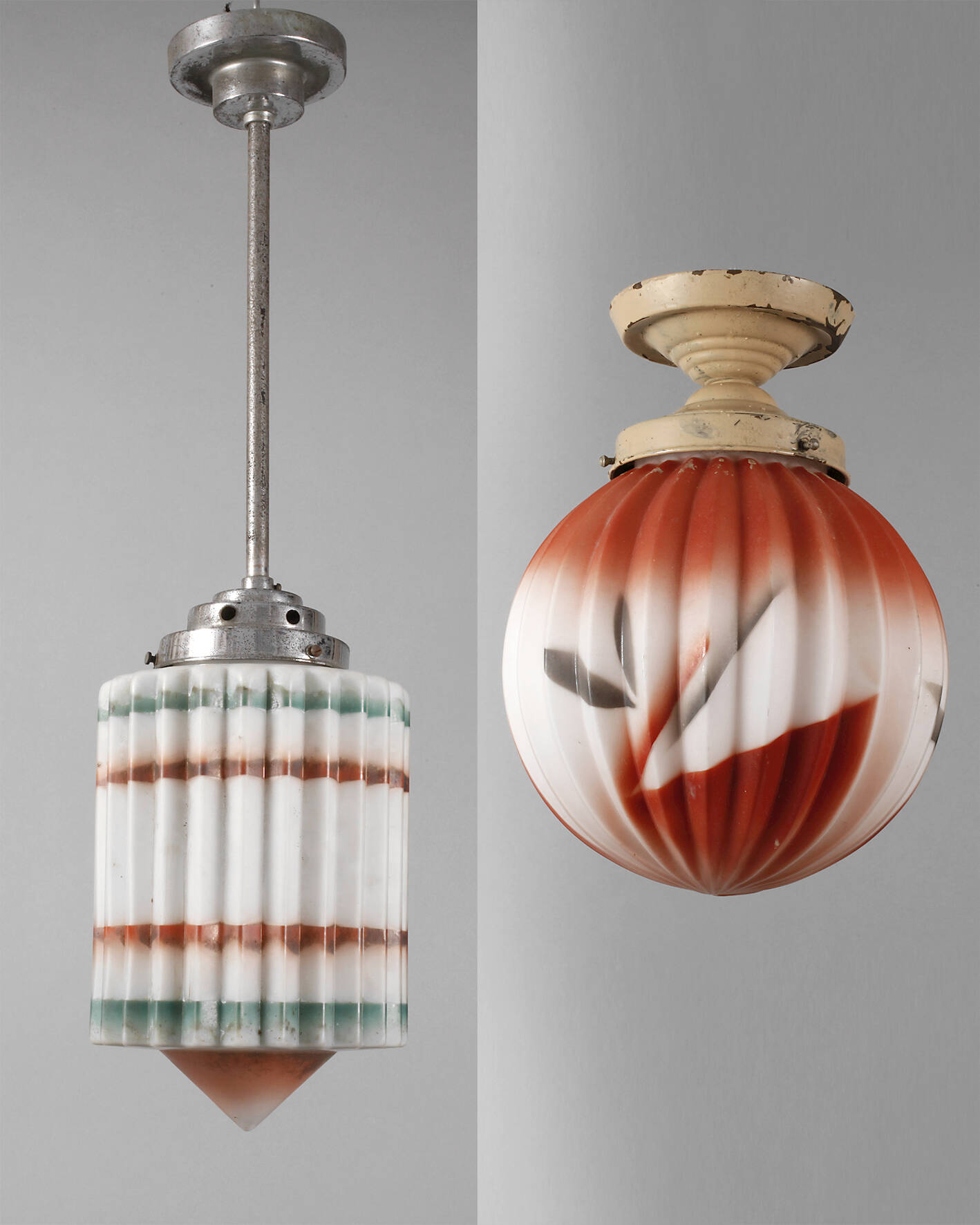 Zwei Deckenlampen Art déco