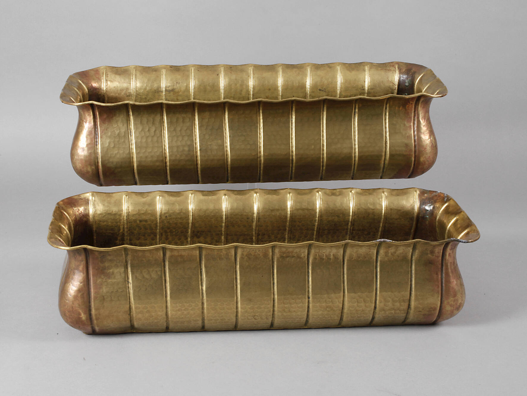 Zwei Blumenkästen Messing