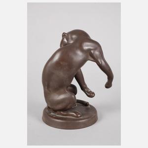 Meissen "Panther, sich leckend"