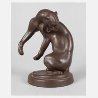 Meissen "Panther, sich leckend"111
