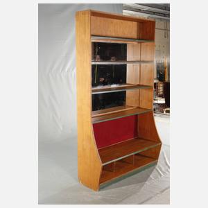 Große Ladeneinrichtung