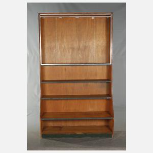 Große Ladeneinrichtung